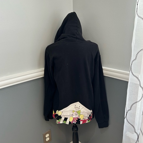 VZNARY X Graduation Bear Black Graphic Hoodie Size Medium Preowned - Picture 4 of 7